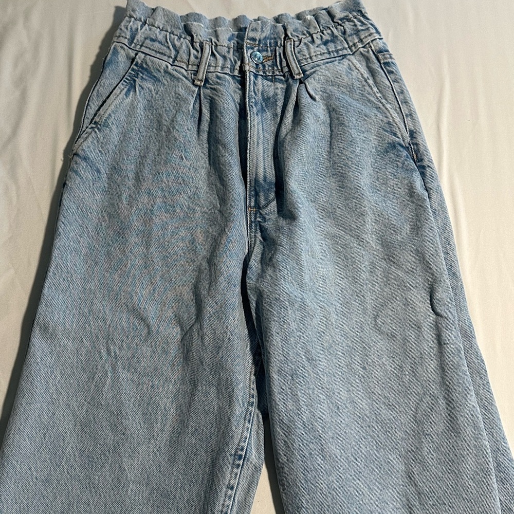 Light Blue High-Waisted Jeans